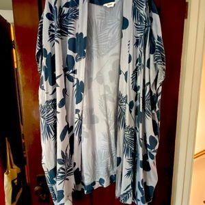 Roots Kimono. One size. Knee length.